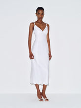 Sara Linen Dress